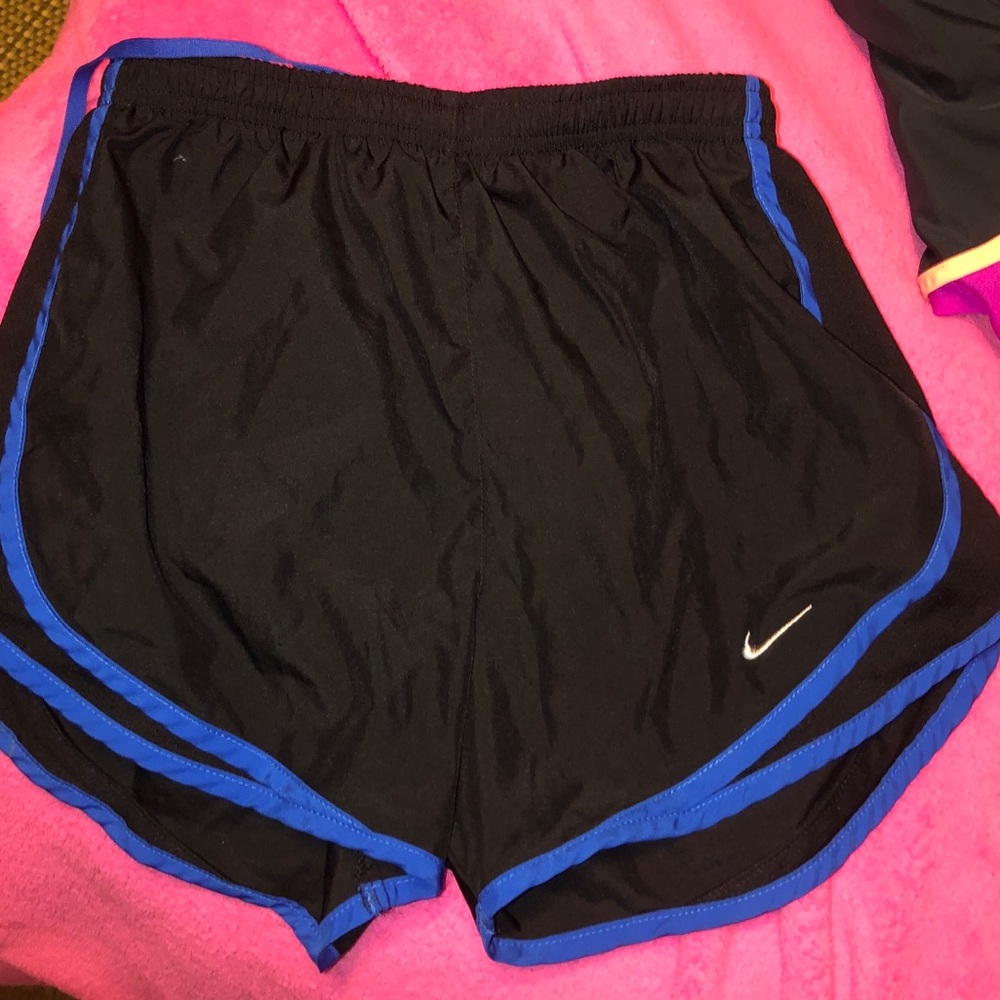 nike shorts